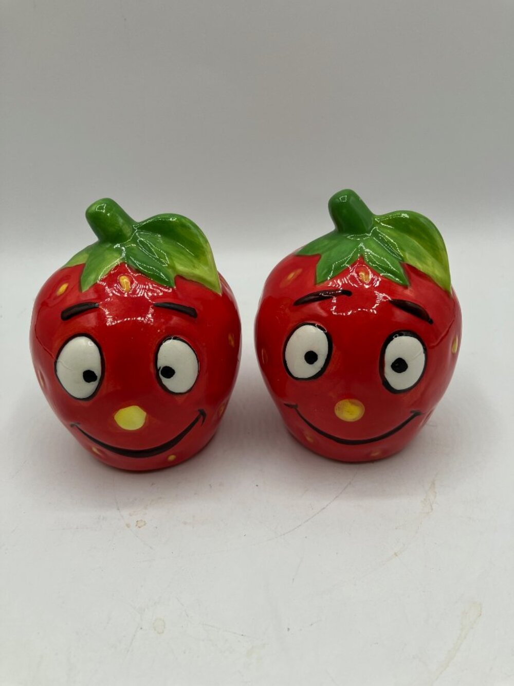 Salt & Pepper Set Strawberry "Happy Face" Ceramic 3"H Excellent Condition